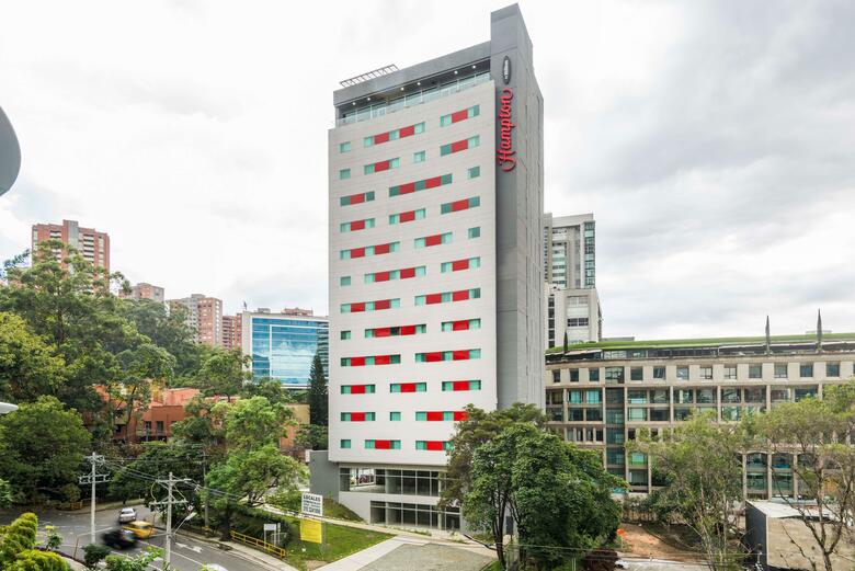 Hotel Hampton By Hilton Medellin