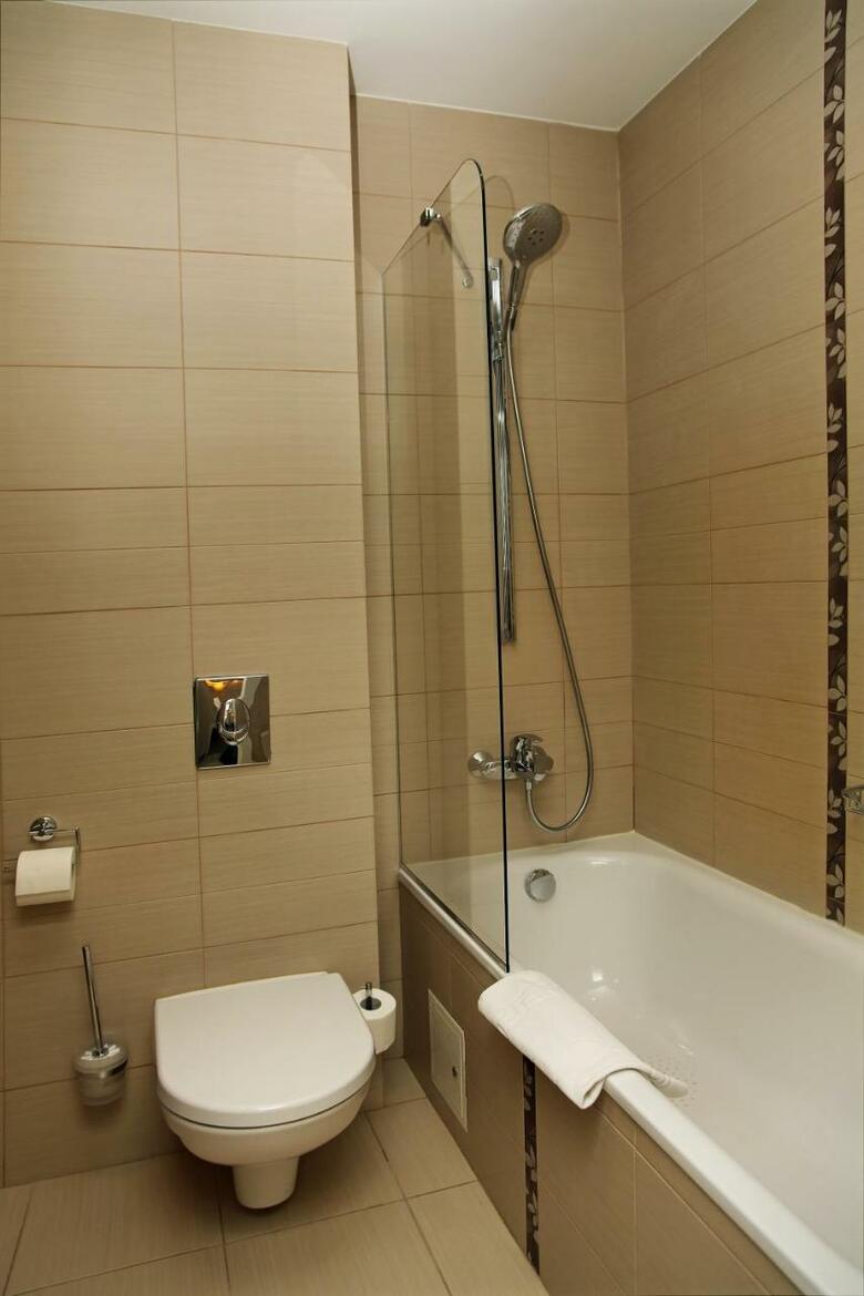 Algirdas City Hotels