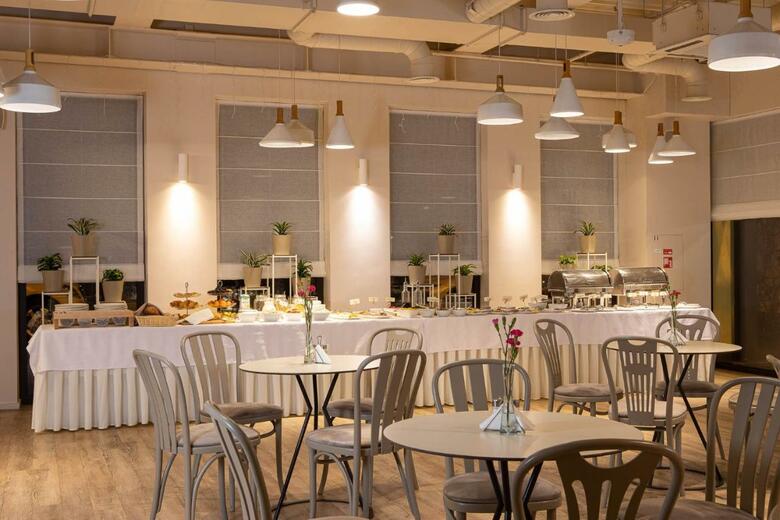 Algirdas City Hotels