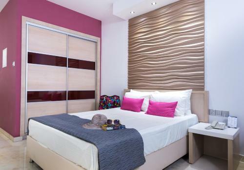 Aparthotel Loutsiana I & II Deluxe Apts