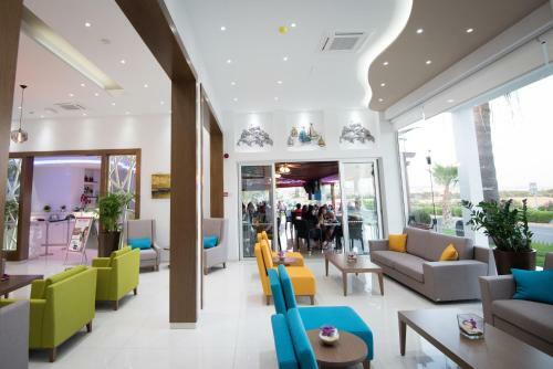 Aparthotel Loutsiana I & II Deluxe Apts