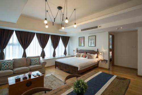 Chengdu Memory Space Apartment Taiguli Branch