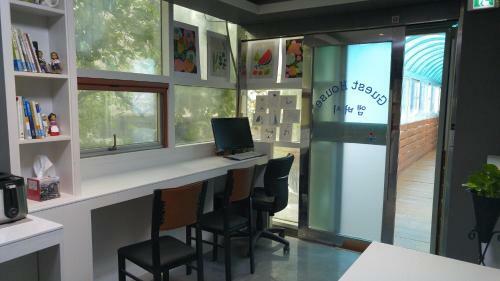 Hostal Embassy Guesthouse Itaewon