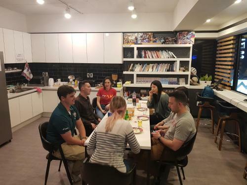 Hostal Mozzihostel Busan Station