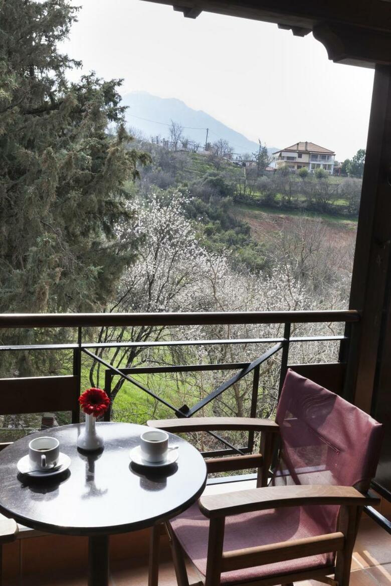 Dellas Boutique Hotel
