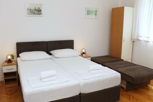 Hostal Mito Rooms And Apartments