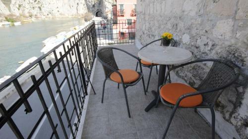 City & River View Apartment