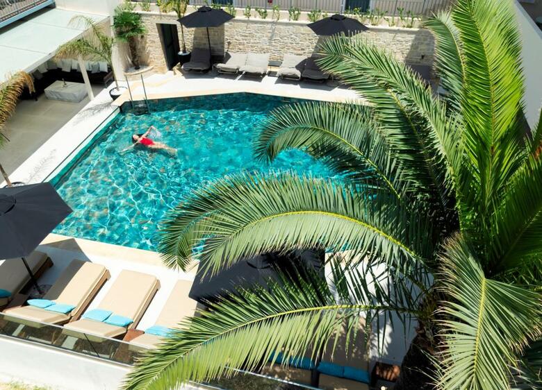 Hotel La Stella Apartments & Suites