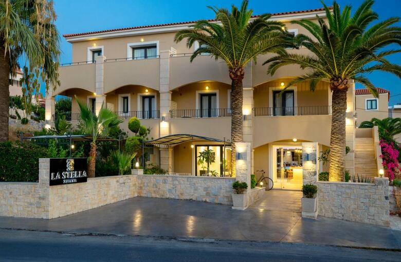 Hotel La Stella Apartments & Suites