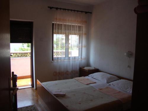 Apartments With A Parking Space Baska (krk) - 5412