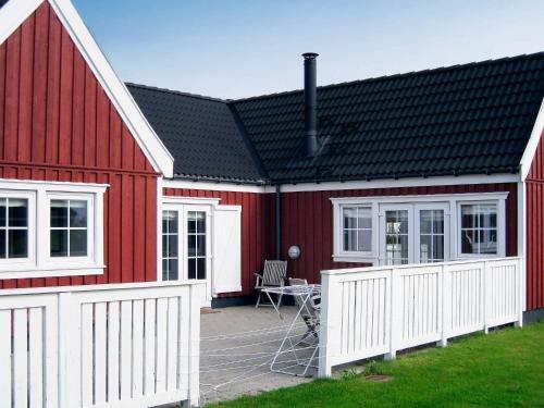 Two-bedroom Holiday Home In Vejby 5