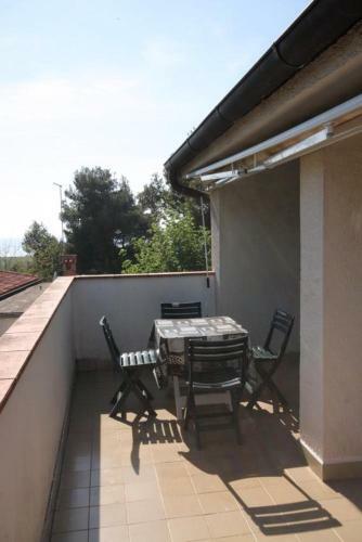 Apartments With A Parking Space Karigador (novigrad) - 2534