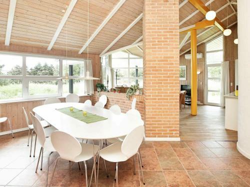 Four-bedroom Holiday Home In Hirtshals 2