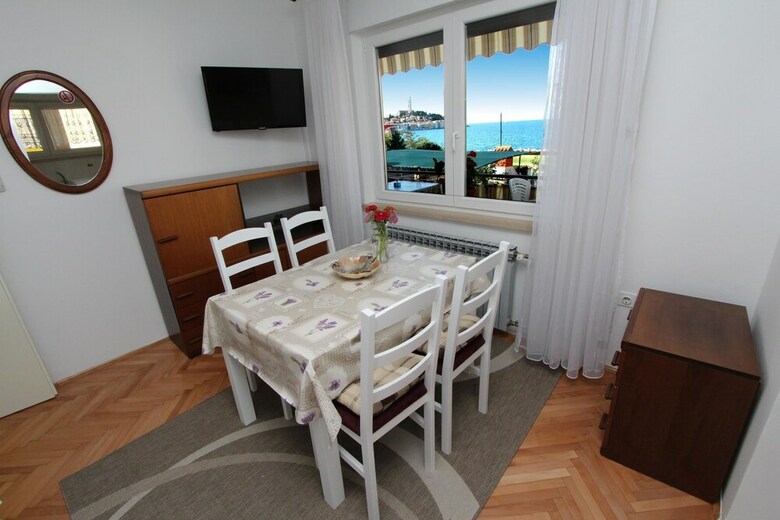 Rooms And Apartments Bella Vista