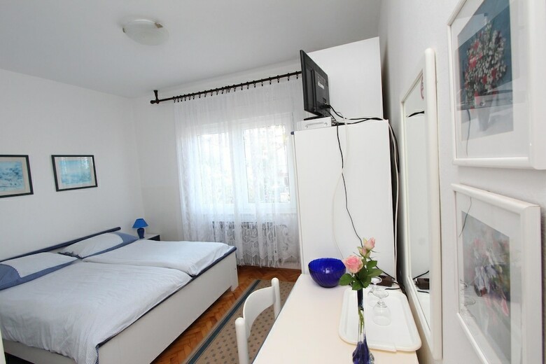 Rooms And Apartments Bella Vista
