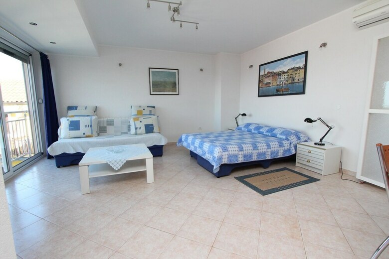 Rooms And Apartments Bella Vista