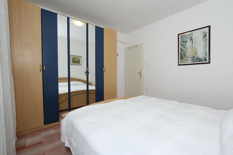 Rooms And Apartments Bella Vista