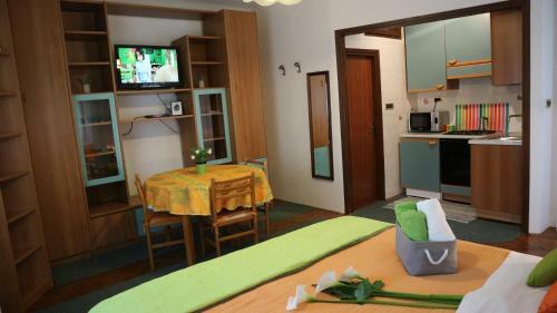 Apartments Komel
