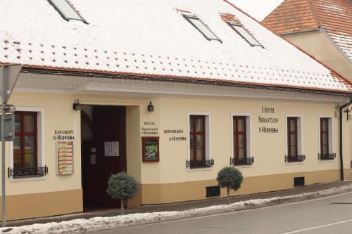 Hostal Hotel Sebastian U Hoffera