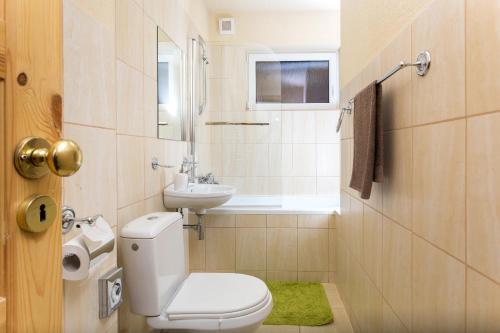Albergue Apartments Zdiar