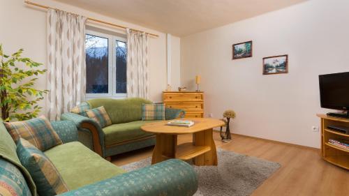 Albergue Apartments Zdiar