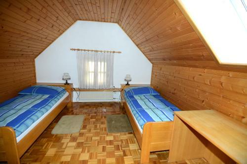 Apartments & Rooms Lipa