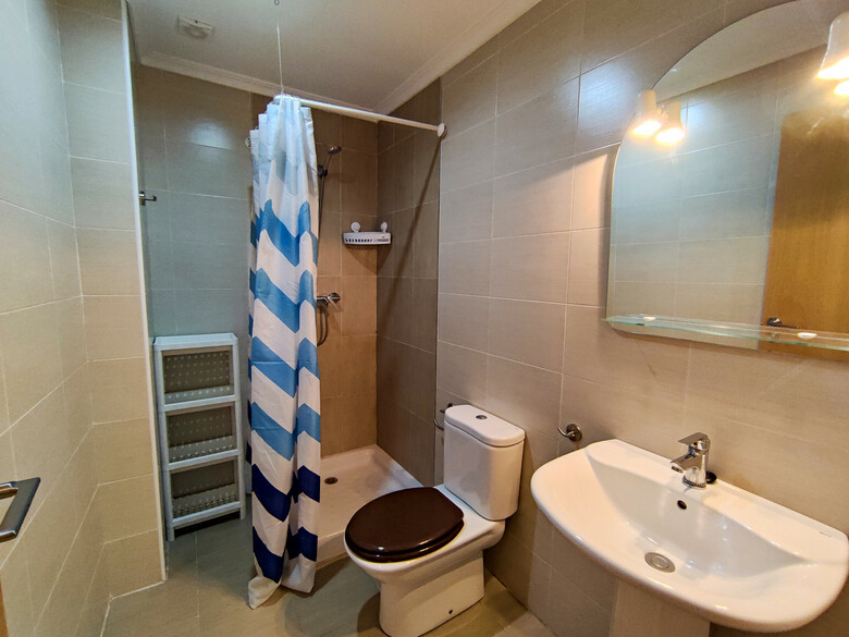 Apartamento Gand�a Universidad 3000
