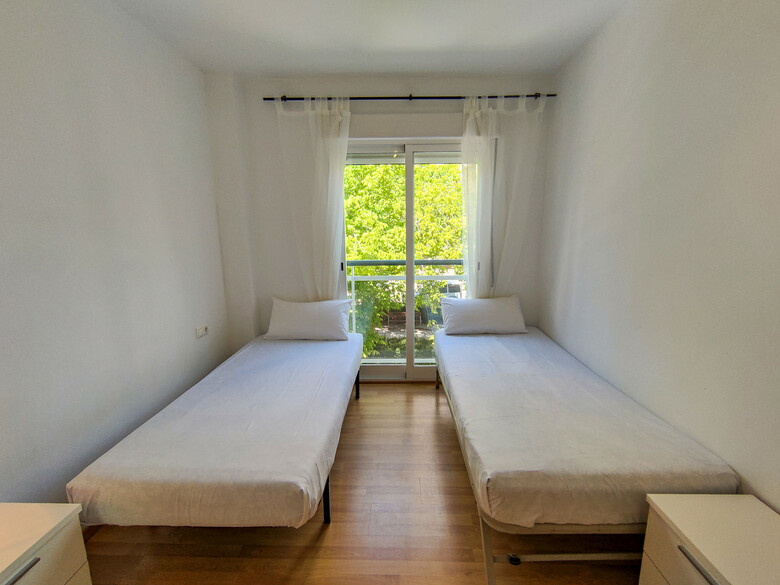 Apartamento Gand�a Universidad 3000