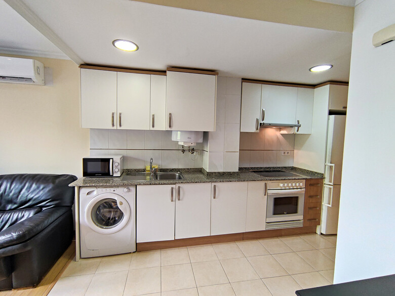 Apartamento Gand�a Universidad 3000