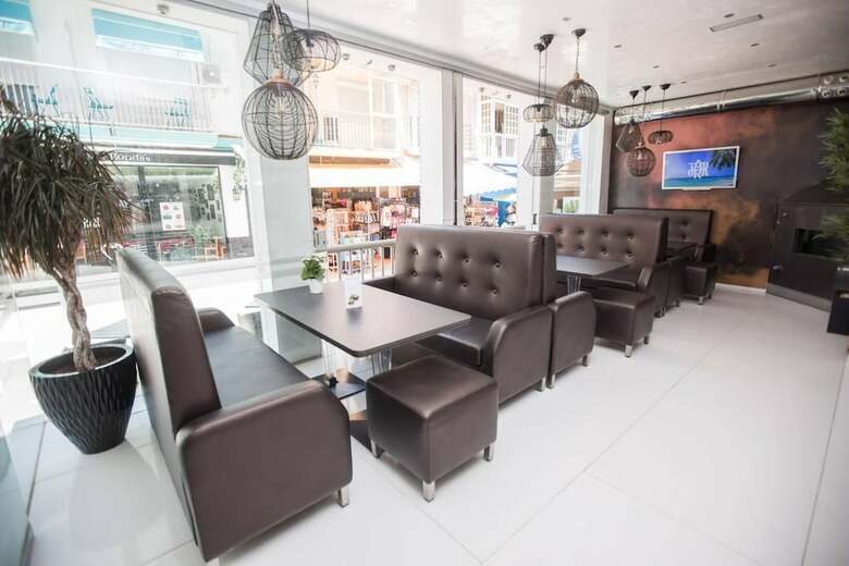 Apartamento Hof Van Holland Carihuela
