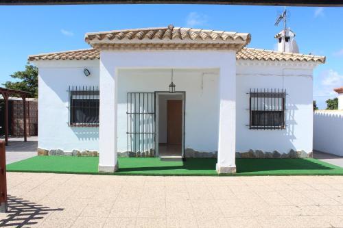 Chalet Con Piscina En La Barrosa
