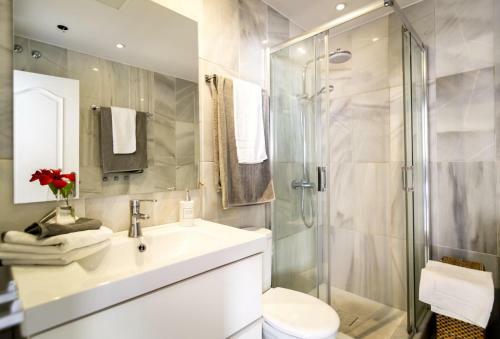 Cl-spectacular 1 Bedroom Apartment
