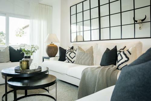 Cl-spectacular 1 Bedroom Apartment