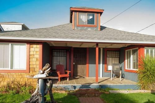 The Mermaid At Nye Beach