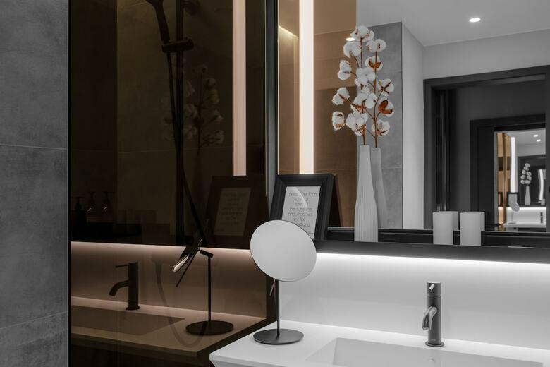 Ea Hotel M�nes