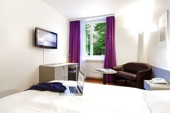 Hotel Fly Away Zurich Airport