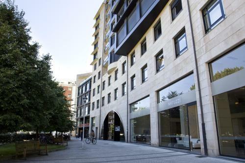 Hostal Pensi�n T5 Donostia Suites