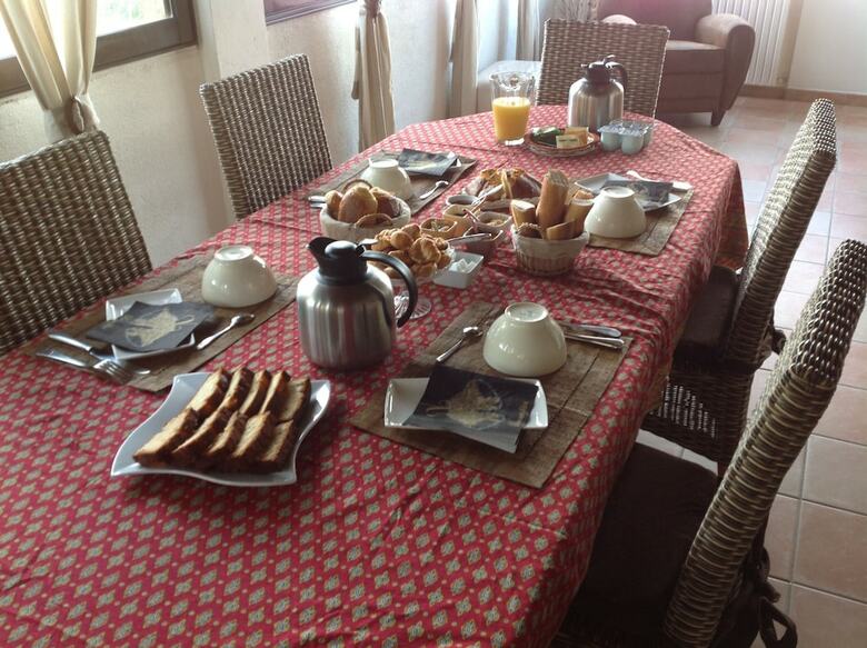 Hostal Le Patio Fleuri