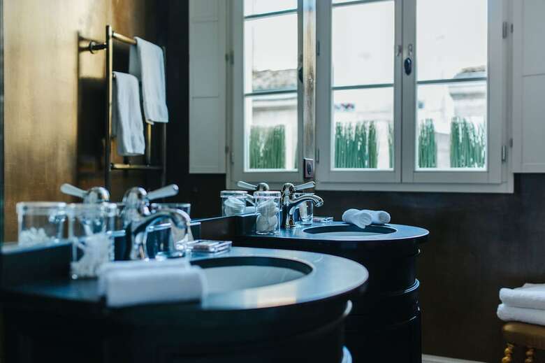 Hostal La Course