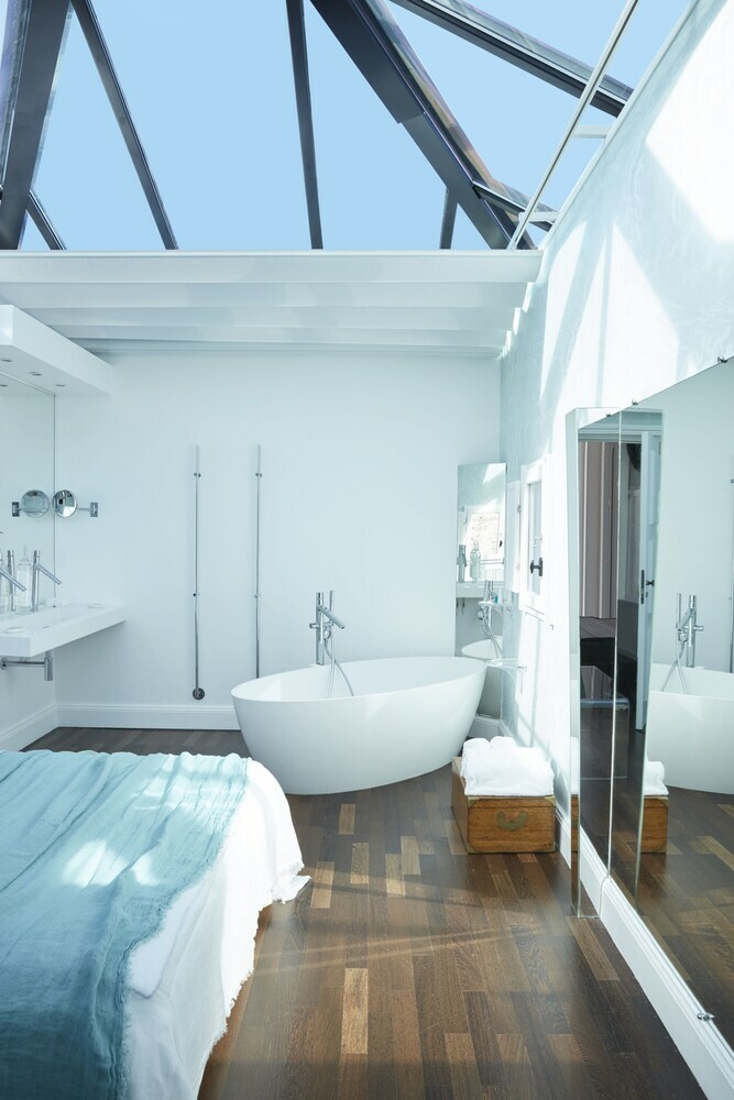 Hostal La Course