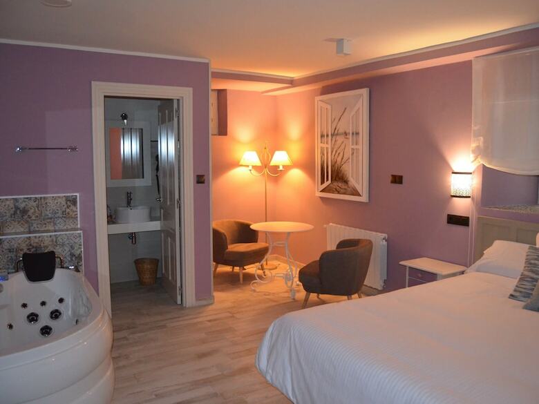 Apartamento Suites Con Jacuzzi Santillana