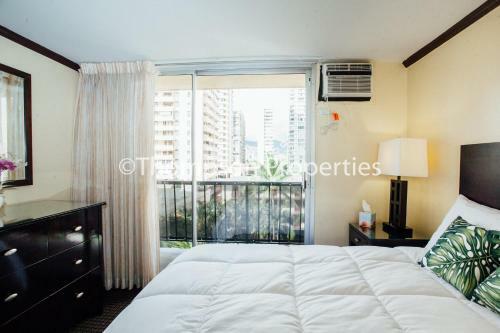 Bamboo Waikiki Apartment