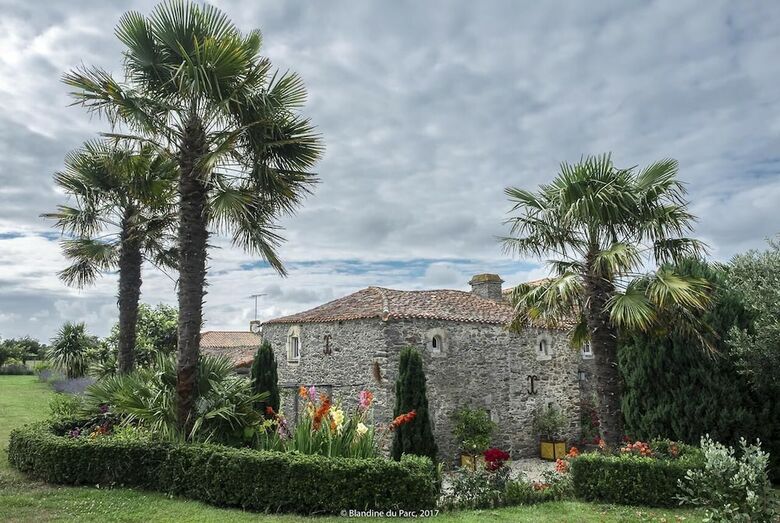 Bed & Breakfast Logis De La Robliniere