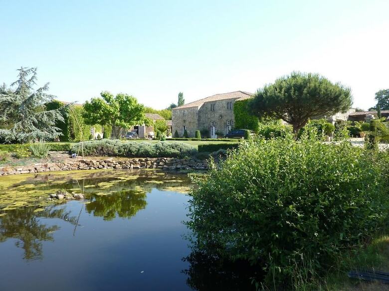 Bed & Breakfast Logis De La Robliniere