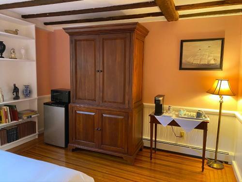 Posada Howland House Inn