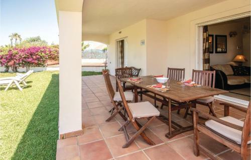Apartment Avd. De Los Alisos Blq.