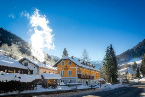 Posada Gasthof Zum Hammer