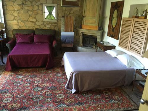Hostal The Rhone Retreat