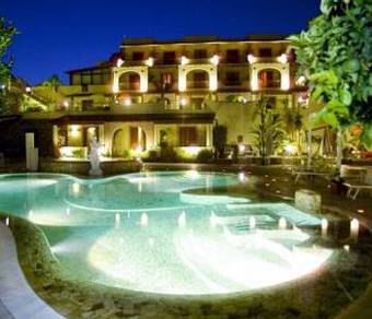 Hotel Tritone