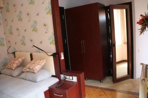 Hostal Luxury Guest House In Batumi